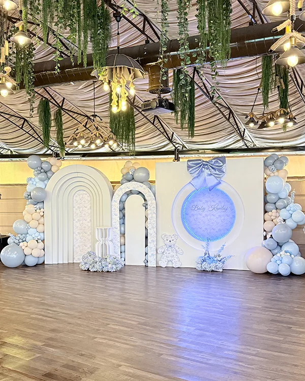 Baby shower balloon decor — Baby Kamboj Baby Shower Encino