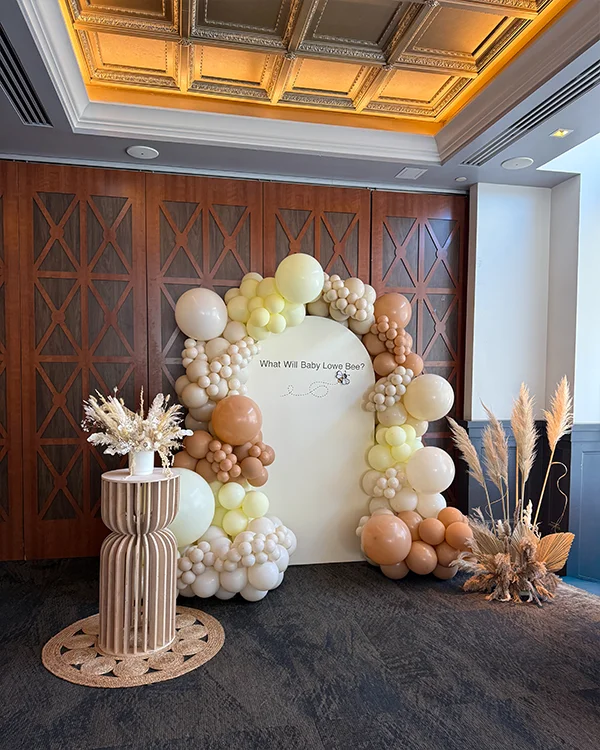 Baby Lowe Gender Reveal — What Will Baby Lowe Bee? — Gender Reveal balloon decor detail Pasadena