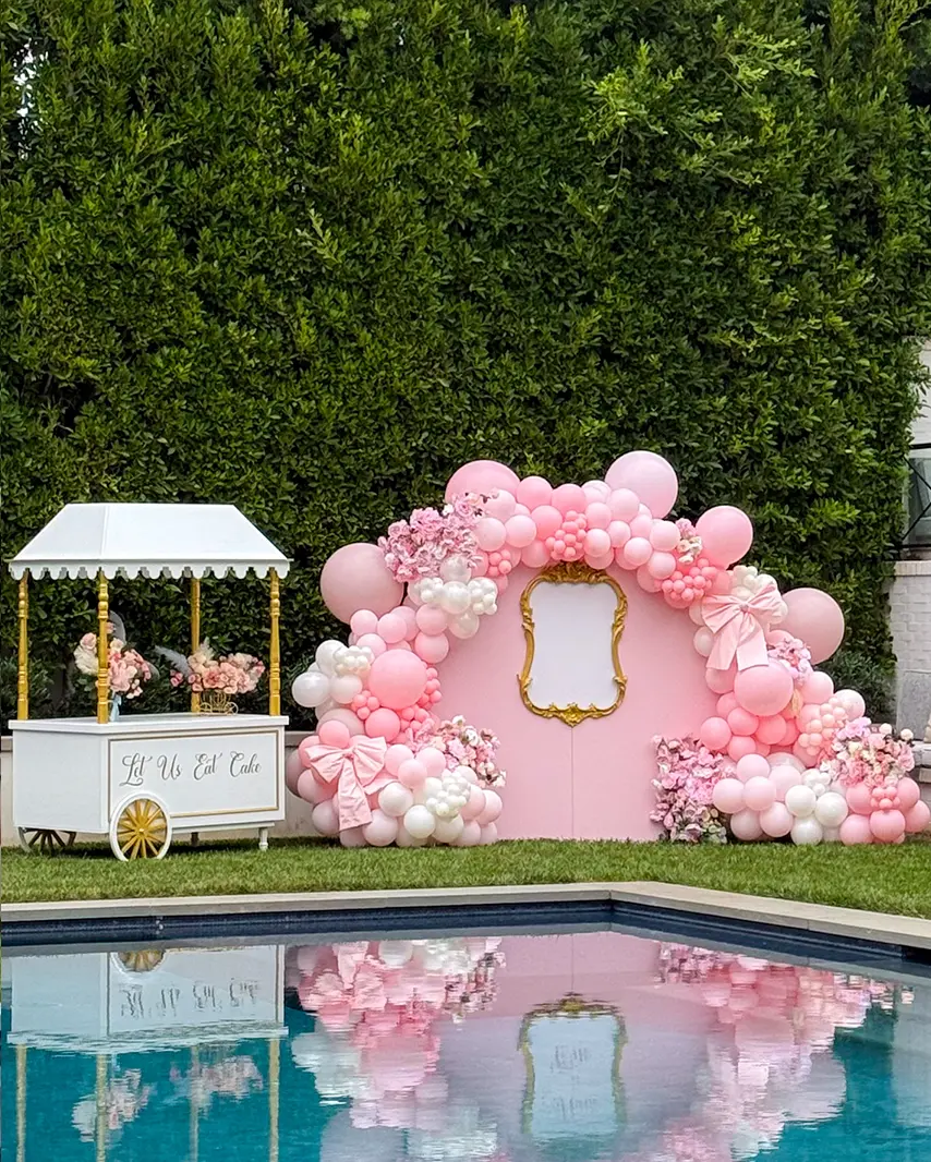 Balloon installation in Los Angeles - gallery photo 1